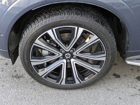 Used 2023 Volvo XC60 T8 Ultimate image 11