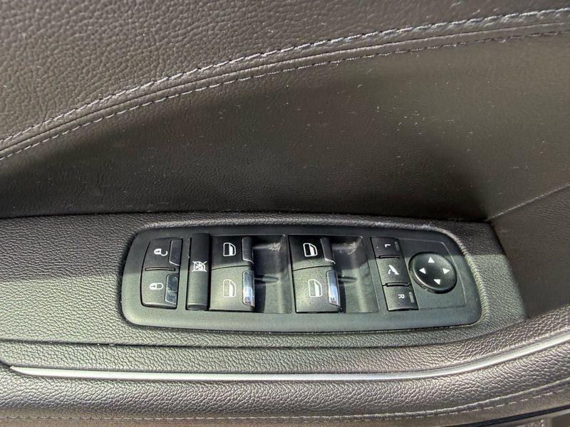 Used 2020 Maserati Levante S AWD/4WD image 15