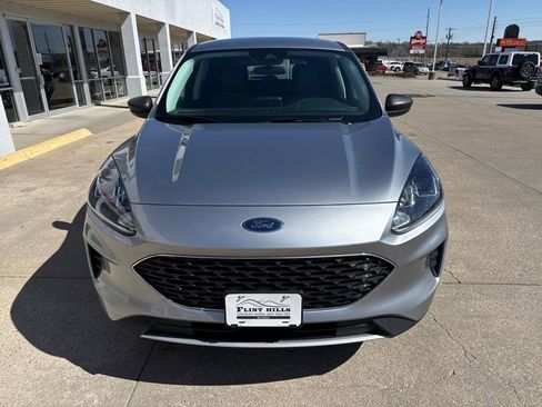Used 2022 Ford Escape SE w/ Cold Weather Package AWD/4WD image 9