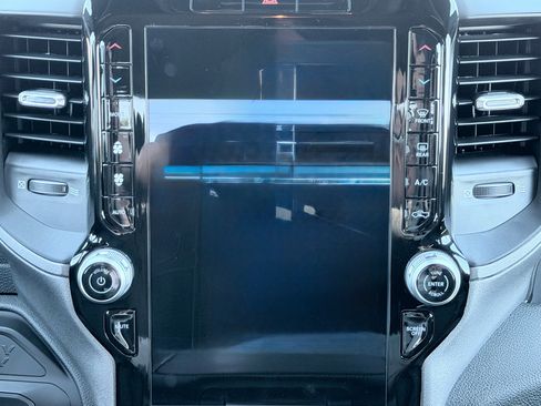 New 2026 RAM 2500 Tradesman AWD/4WD image 19