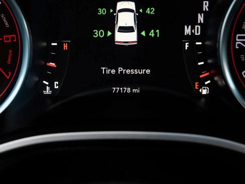Used 2015 Dodge Challenger R/T Plus RWD image 24
