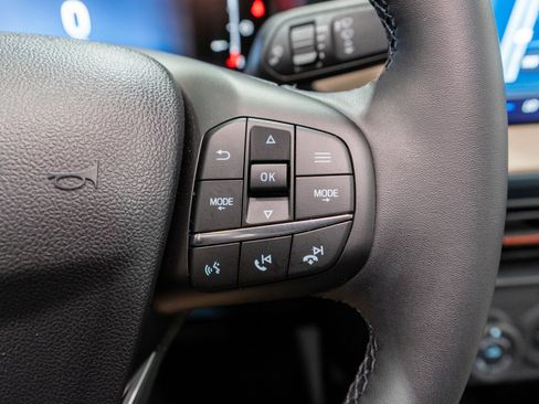 Used 2025 Ford Maverick Lariat w/ 4K Tow Package image 30