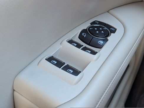 Used 2019 Lincoln MKZ Reserve FWD image 22