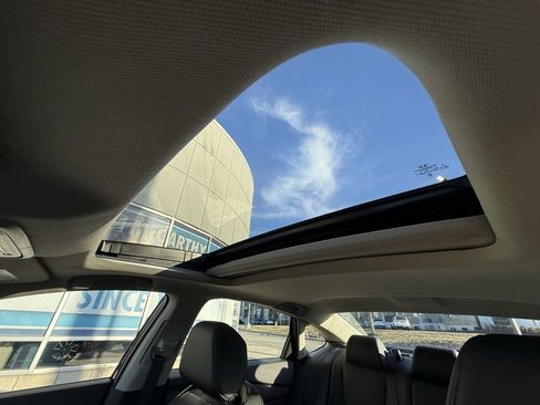 Certified 2025 Honda Accord Touring image 5