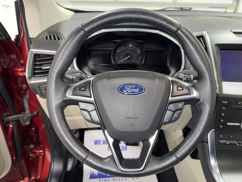 Used 2019 Ford Edge Titanium w/ Equipment Group 301A AWD/4WD image 17