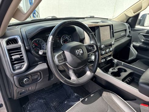 Used 2020 RAM 1500 Laramie AWD/4WD image 9