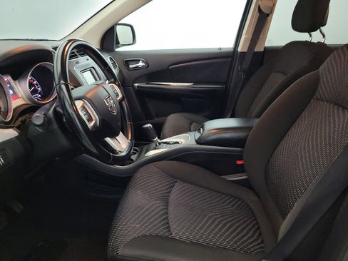 Used 2020 Dodge Journey SE w/ SE Popular Equipment Group FWD image 17