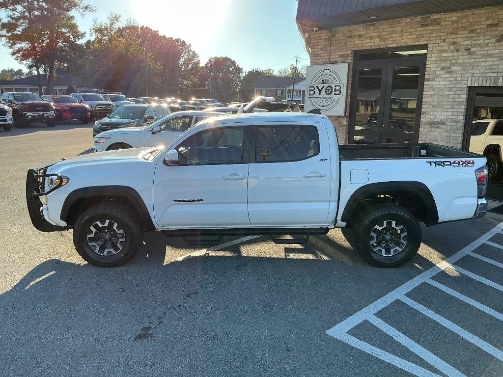 Used 2023 Toyota Tacoma TRD Off-Road AWD/4WD image 2