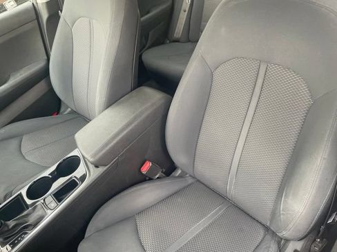 Used 2018 Hyundai Sonata SE FWD image 26