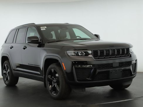New 2026 Jeep Grand Cherokee Limited w/ Limited Altitude Package image 1