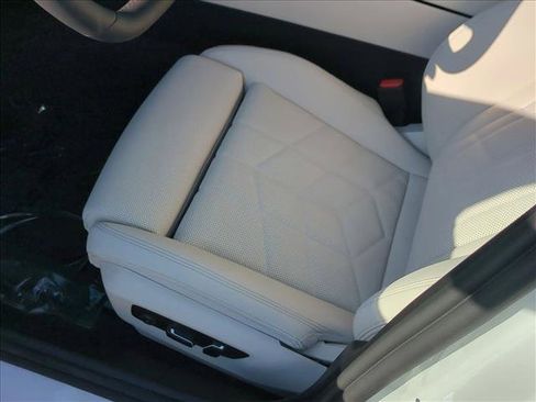 New 2026 BMW i5 eDrive40 w/ M Sport Package image 4