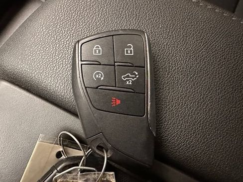 Used 2022 Chevrolet Silverado 1500 Custom AWD/4WD image 21