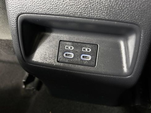 Used 2024 Toyota Corolla SE w/ SE Premium Package FWD image 32