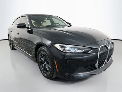 Used 2023 BMW i4 eDrive35 w/ Premium Package RWD image 3
