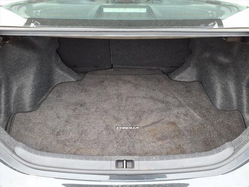 Used 2017 Toyota Corolla LE w/ Carpet Mat Package (TMS) image 14