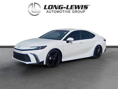 Used 2025 Toyota Camry SE w/ Convenience Package