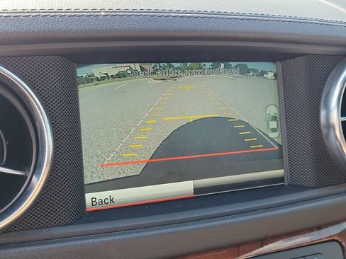 Used 2014 Mercedes-Benz SL 550 image 21