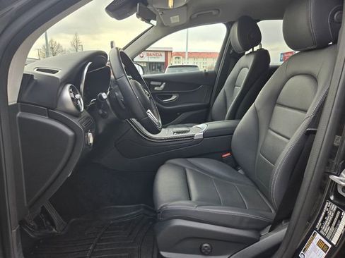 Certified 2022 Mercedes-Benz GLC 300 4MATIC image 3