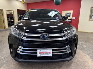 Used 2019 Toyota Highlander Limited Platinum video 2