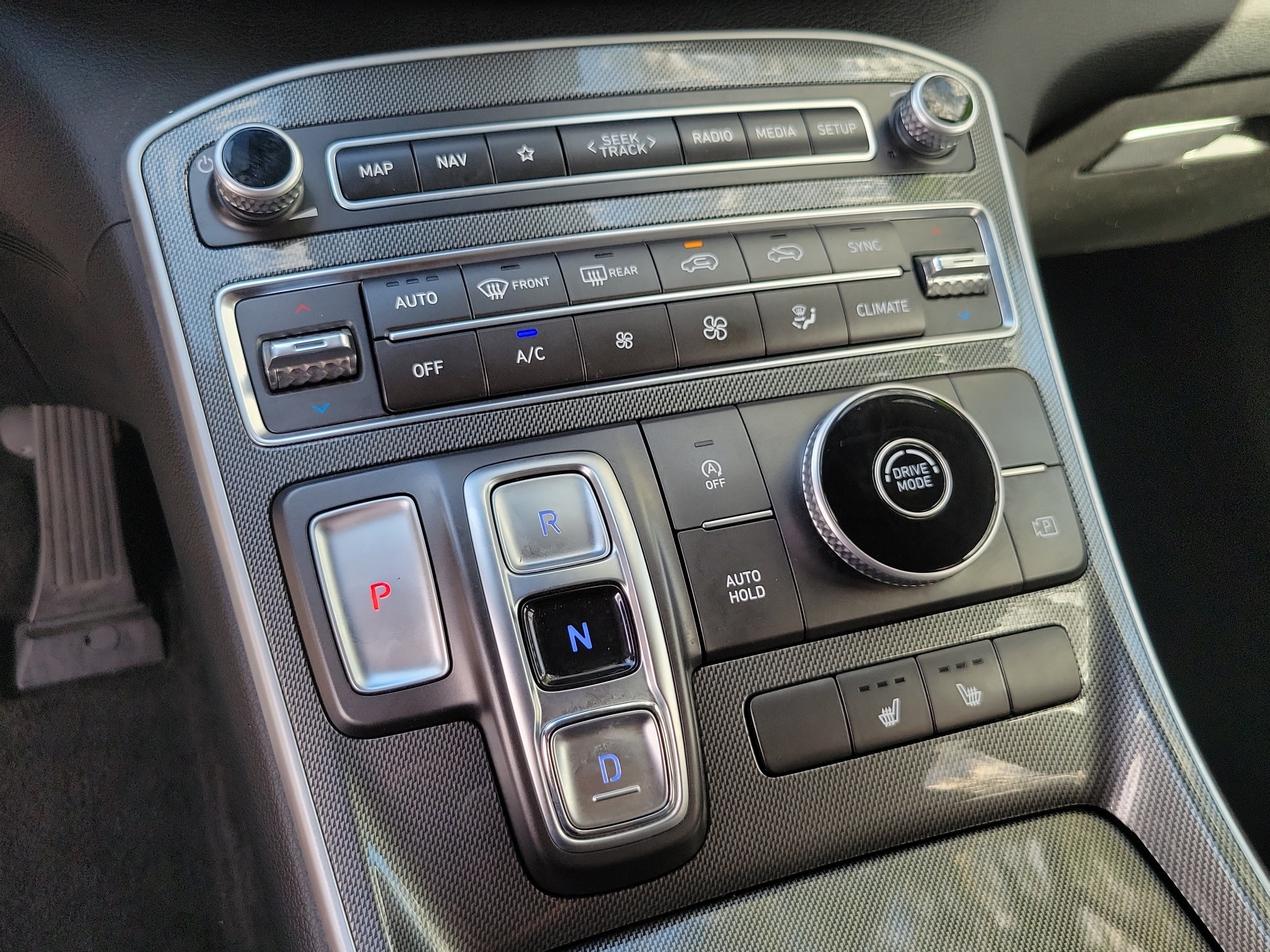Used 2023 Hyundai Santa Fe SEL FWD image 14