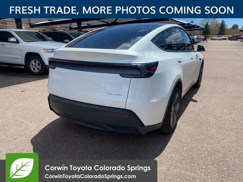 Used 2026 Tesla Model Y Long Range AWD/4WD image 7