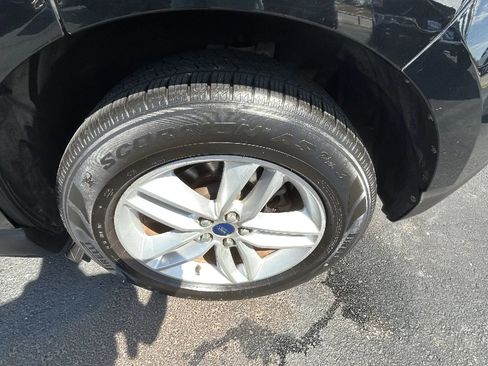 Used 2018 Ford Edge SEL w/ Equipment Group 201A image 31