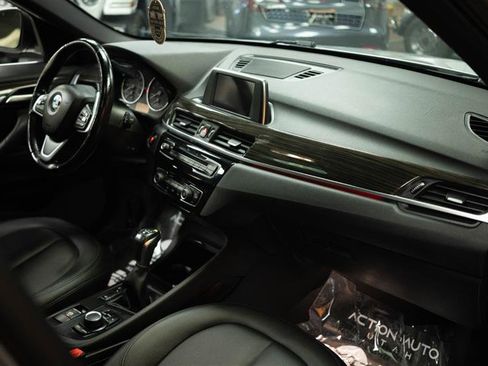 Used 2017 BMW X1 xDrive28i image 15