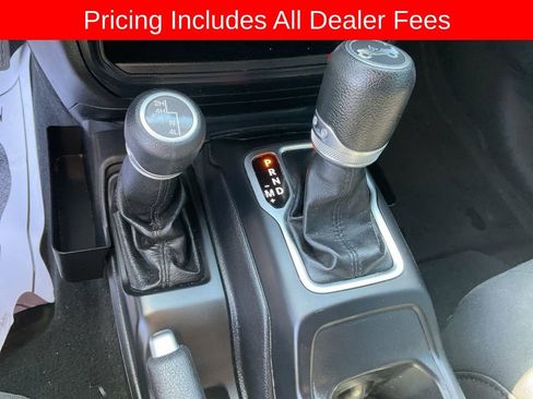 Used 2019 Jeep Wrangler Unlimited Sport S AWD/4WD image 13