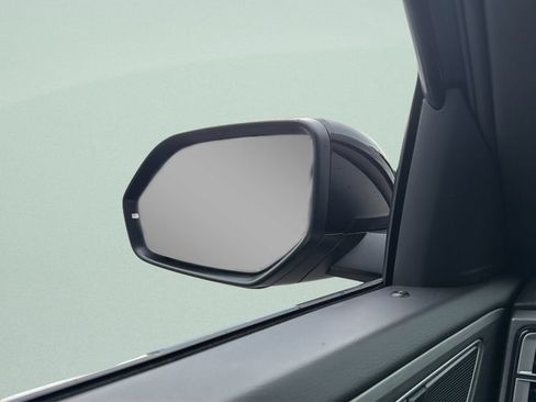 Used 2024 Volkswagen Atlas Cross Sport SE FWD image 10