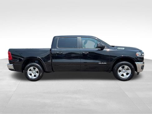 Used 2025 RAM 1500 Big Horn AWD/4WD image 7