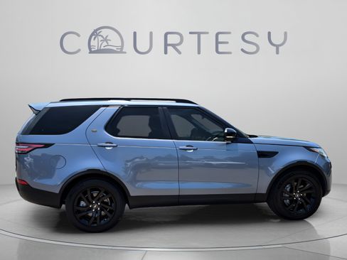 Used 2018 Land Rover Discovery HSE Luxury AWD/4WD image 8