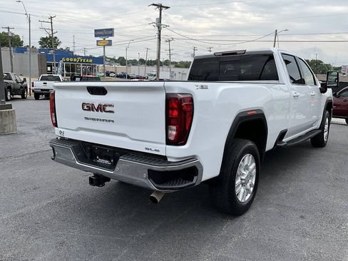 Used 2021 GMC Sierra 2500 SLE w/ SLE Value Package; AWD/4WD image 5