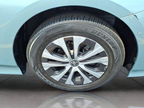 Certified 2022 Toyota Prius LE AWD/4WD image 27