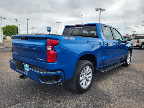 Used 2023 Chevrolet Silverado 1500 Custom AWD/4WD image 5
