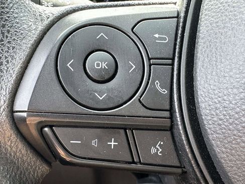 Used 2025 Toyota RAV4 LE image 29