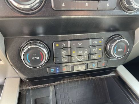 Used 2020 Ford F350 Lariat w/ Lariat Ultimate Package AWD/4WD image 19
