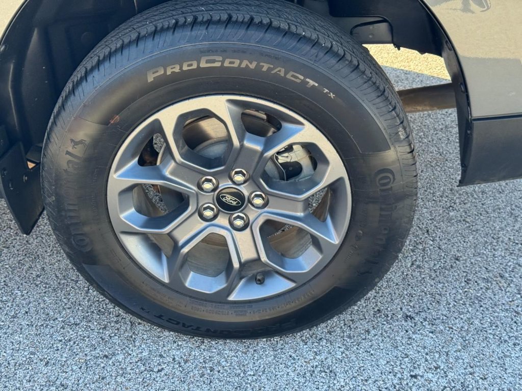 Used 2025 Ford Maverick XLT w/ Equipment Group 302A AWD/4WD image 7