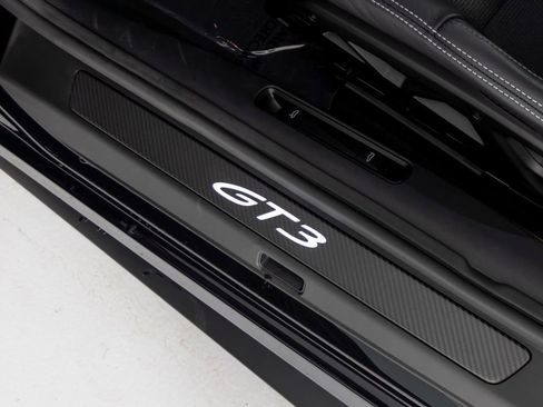Certified 2026 Porsche 911 GT3 RWD image 23