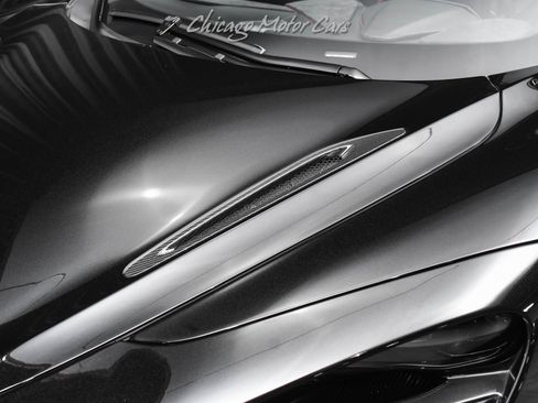 Used 2022 McLaren 720S Performance RWD image 32
