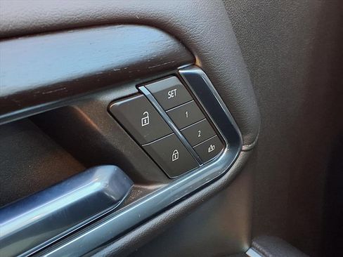 Used 2024 GMC Sierra 2500 Denali w/ Denali Reserve Package image 17