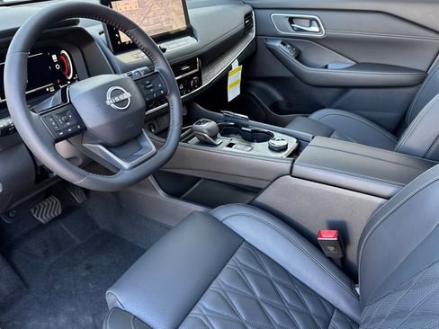 New 2026 Nissan Rogue Platinum w/ Platinum Premium Package image 7