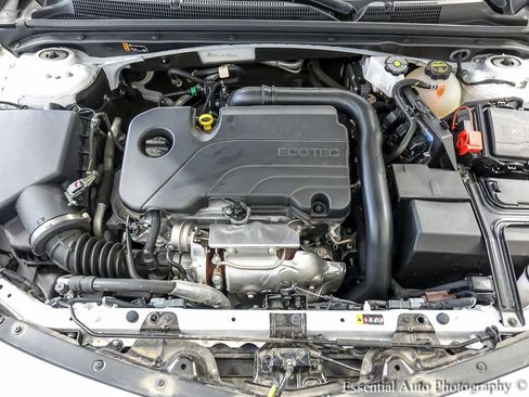 Used 2024 Chevrolet Malibu LT image 25