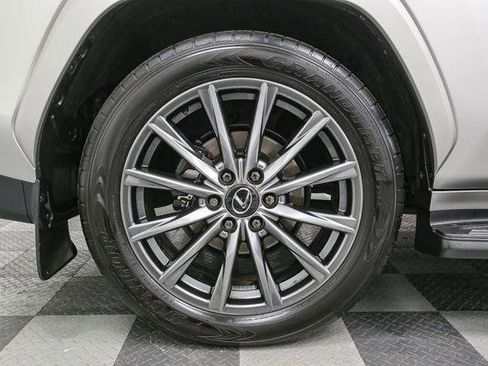 Used 2024 Lexus LX 600 F Sport image 18