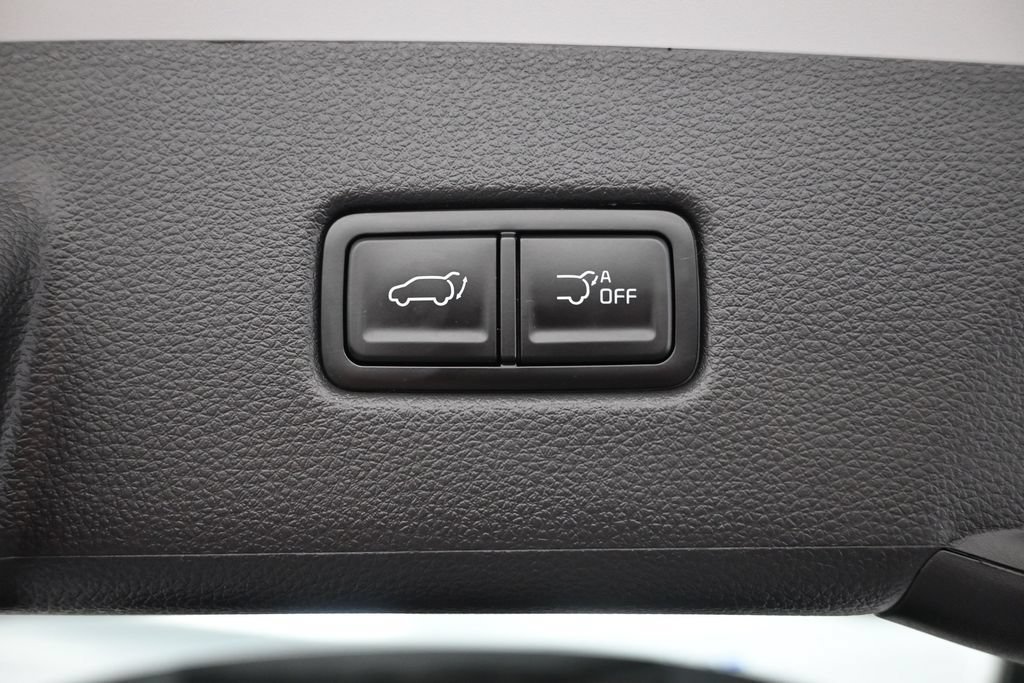 Certified 2026 Kia Carnival EX FWD image 34