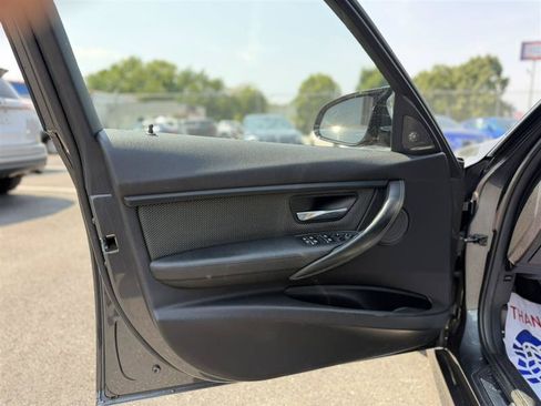 Used 2017 BMW M3 RWD image 15