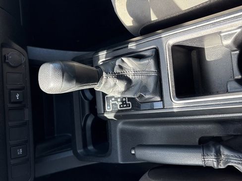 Used 2022 Toyota Tacoma 4x4 Access Cab image 22