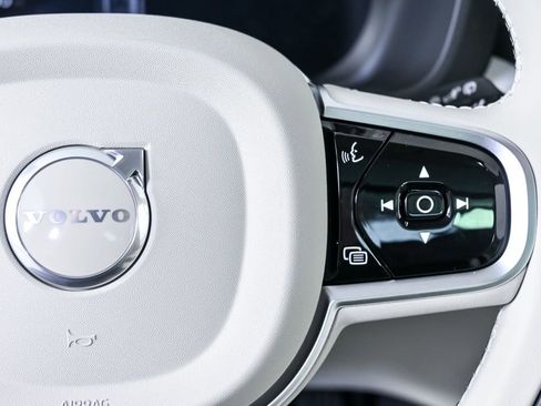 New 2026 Volvo XC60 B5 Ultra w/ Climate Package AWD/4WD image 11