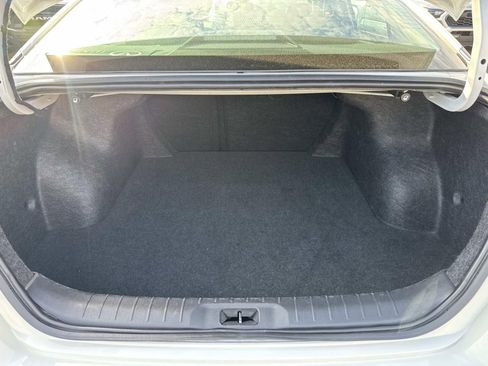 Used 2025 Nissan Altima 2.5 SV image 9