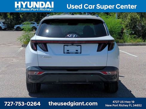Used 2023 Hyundai Tucson SEL FWD image 4