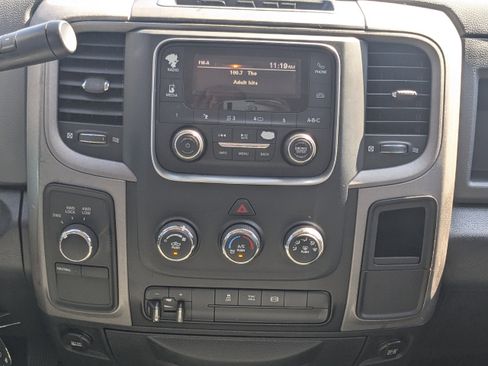 Used 2016 RAM 3500 Tradesman w/ Chrome Appearance Group image 16